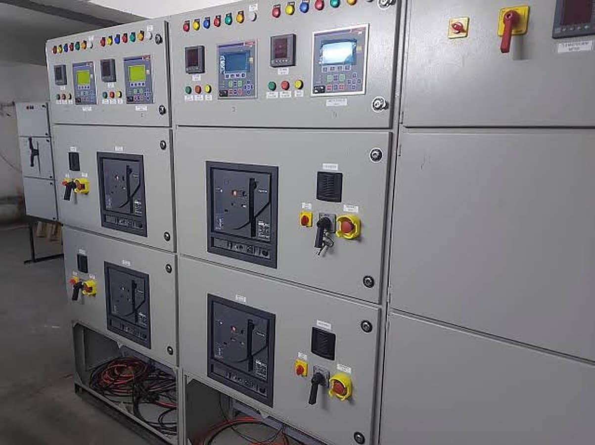 Synchronisation & Load-Sharing Panels — photo 2 of 3